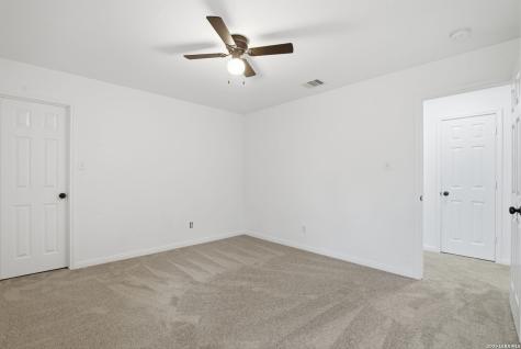 4750 Bending Grove San Antonio TX 78259