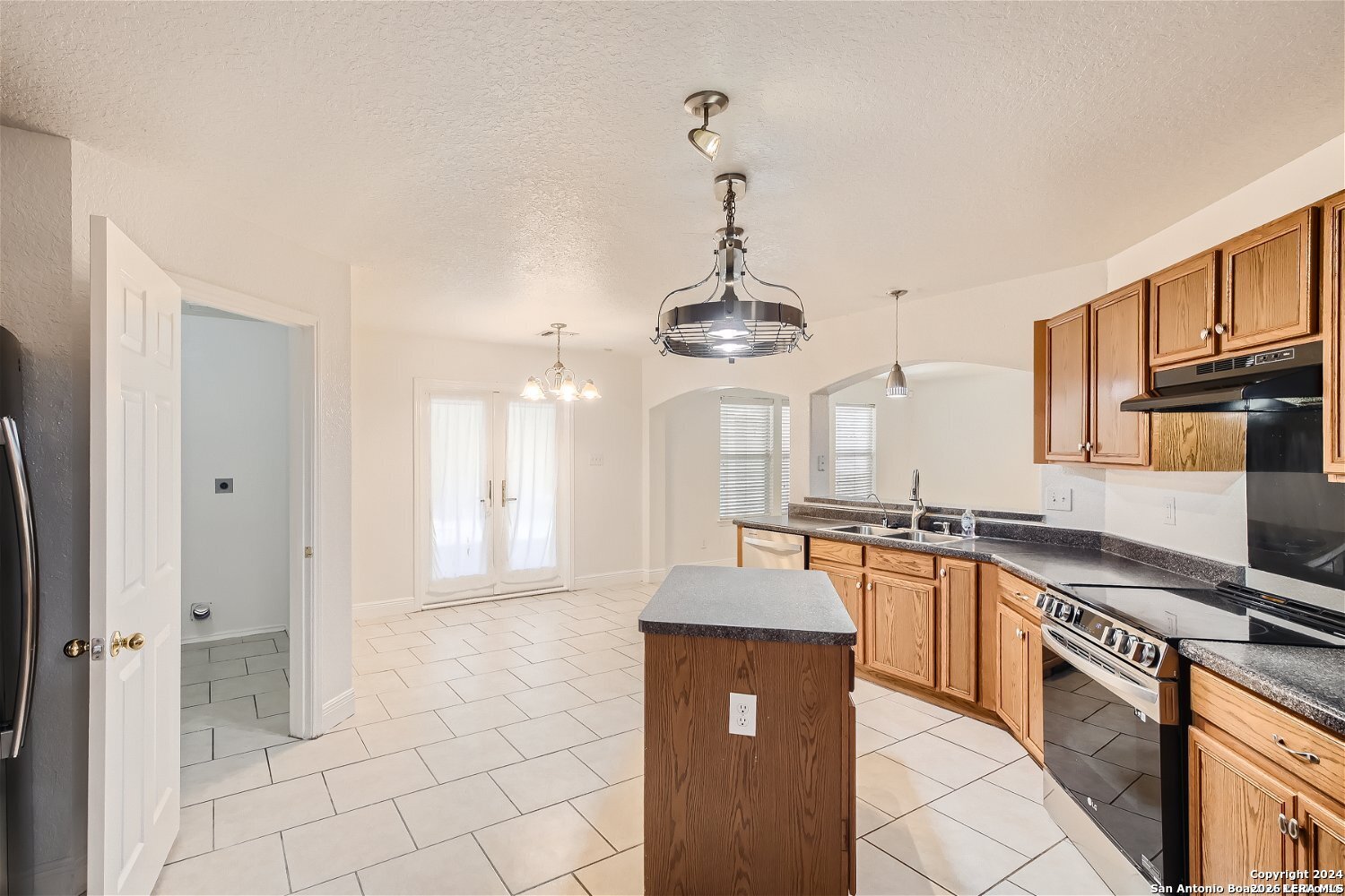9410 Hacienda Acres San Antonio TX 78245