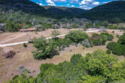 2227 Mill Creek Leakey TX 78873
