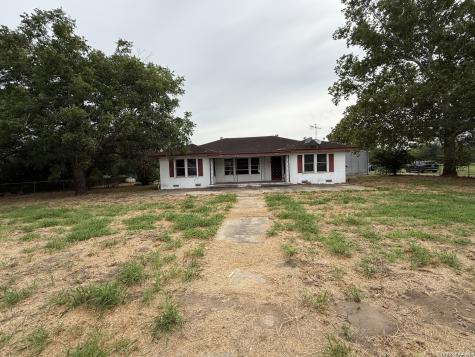 1939 County Road 134 Runge TX 78151