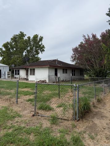 1939 County Road 134 Runge TX 78151