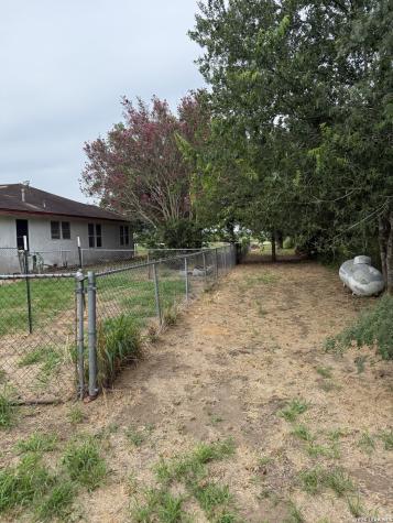 1939 County Road 134 Runge TX 78151