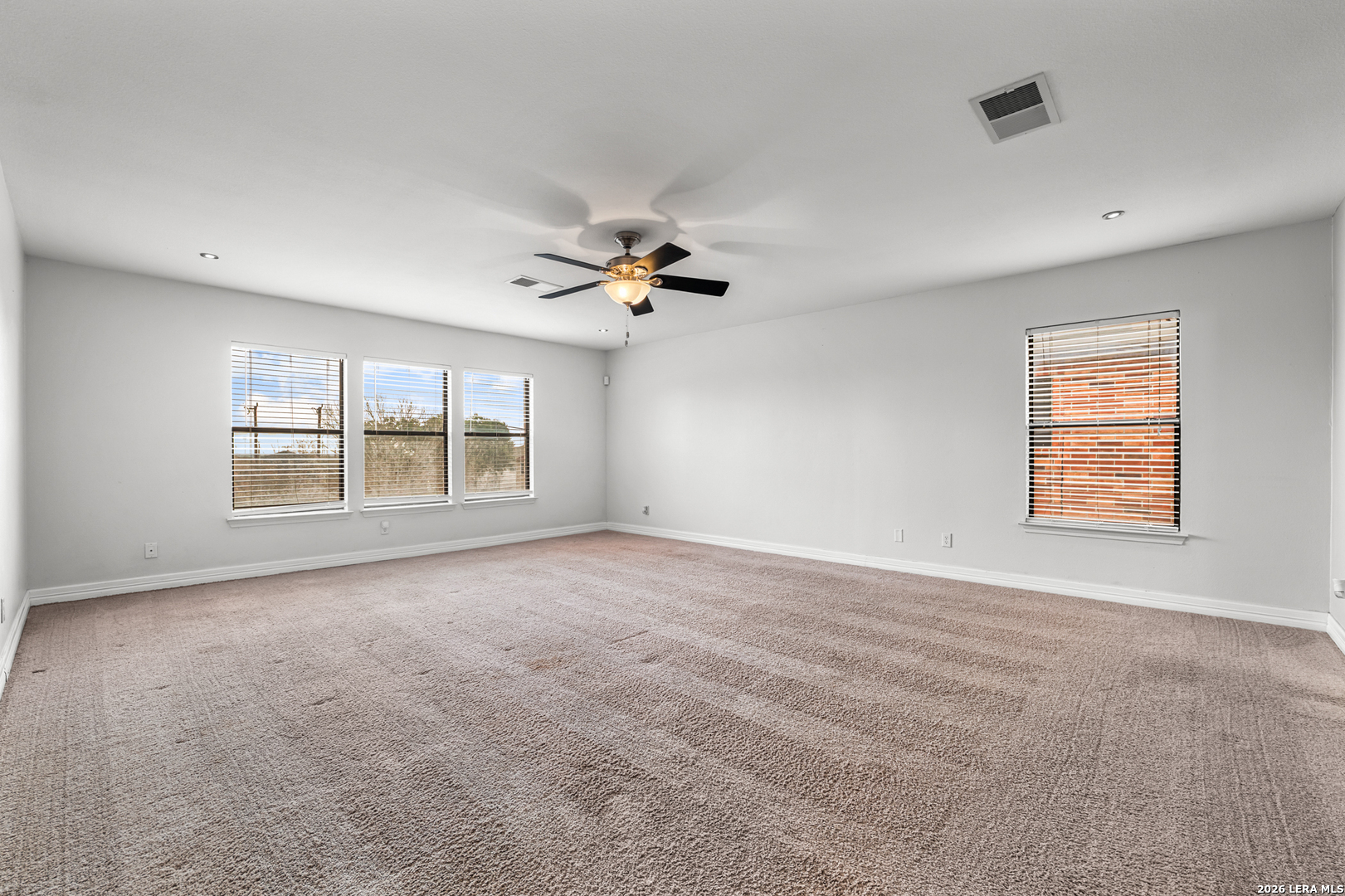 7623 Lonecrest Converse TX 78109