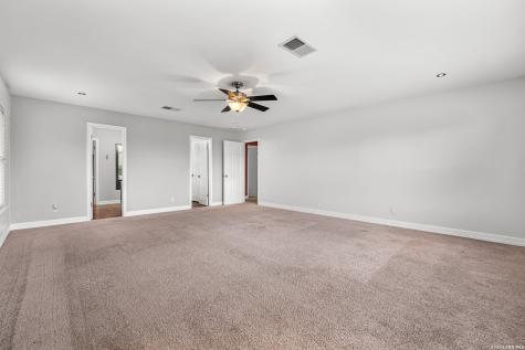 7623 Lonecrest Converse TX 78109