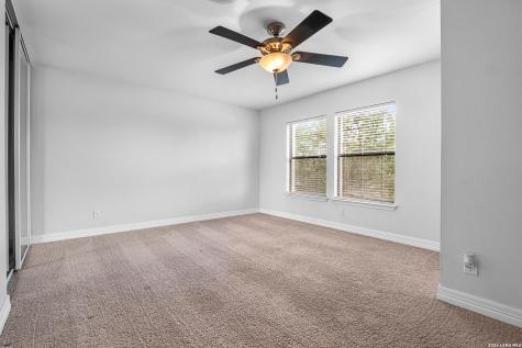 7623 Lonecrest Converse TX 78109