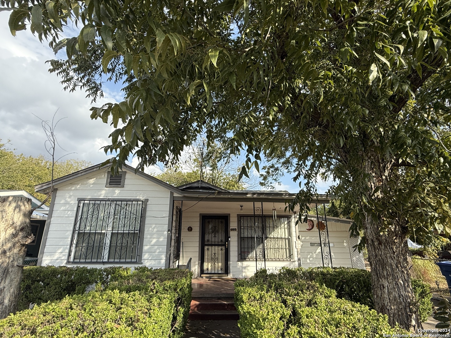 2014 S Callaghan Road San Antonio TX 78227