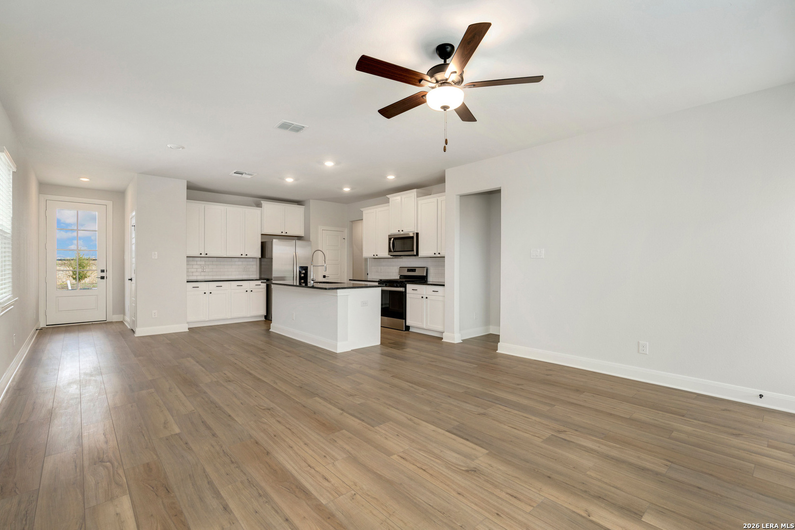 6631 Thorpe Hollow Converse TX 78109