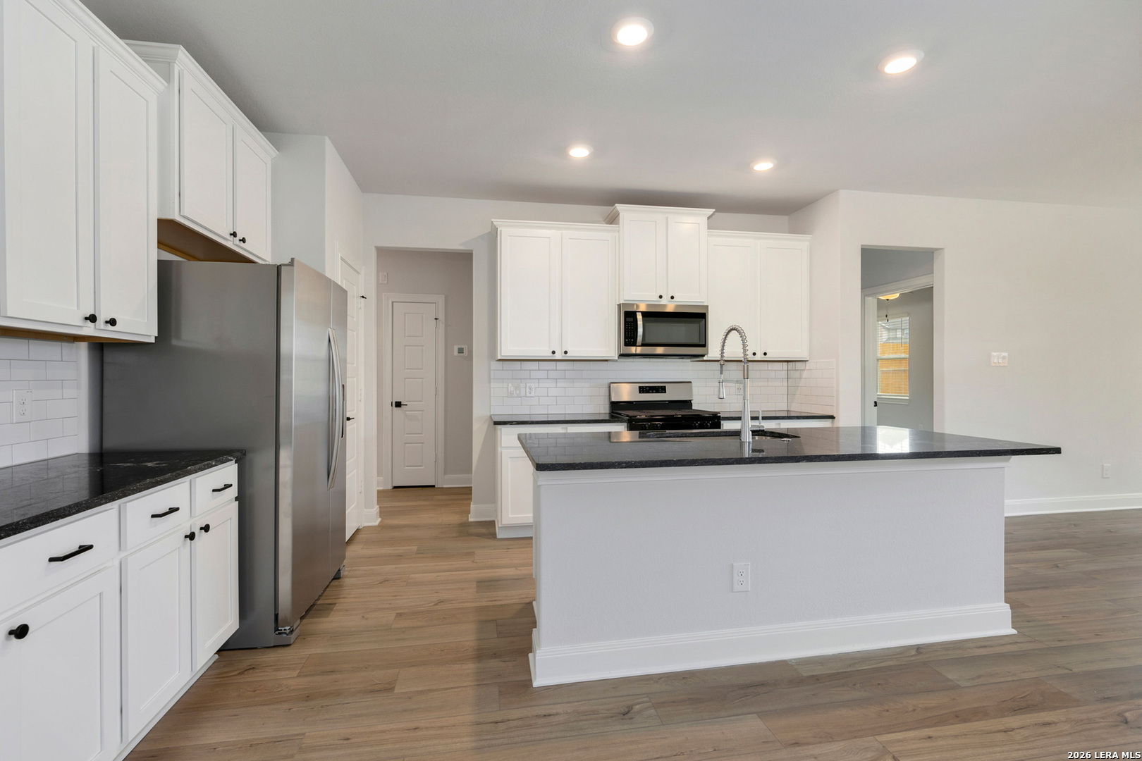 6631 Thorpe Hollow Converse TX 78109