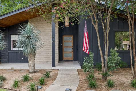 210 Woodcrest Drive San Antonio TX 78209