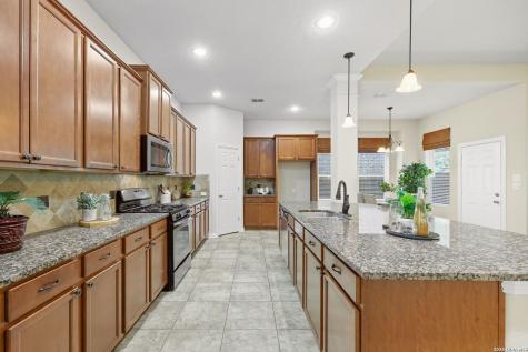 1903 Roaring Fork San Antonio TX 78260