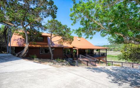 299 Lake Haven Drive Lakehills TX 78063