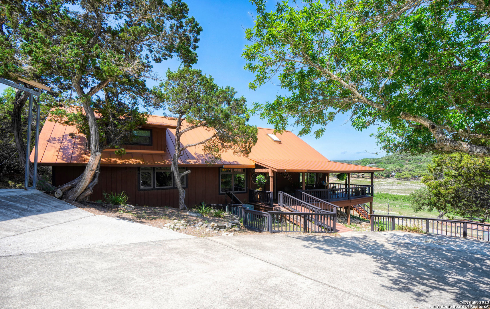 299 Lake Haven Drive Lakehills TX 78063