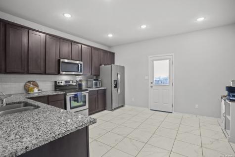 6238 Longhurst San Antonio TX 78218