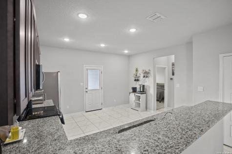 6238 Longhurst San Antonio TX 78218