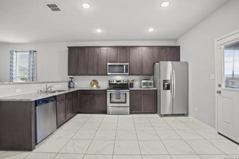 6238 Longhurst San Antonio TX 78218