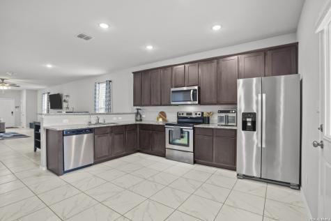 6238 Longhurst San Antonio TX 78218