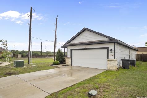 6238 Longhurst San Antonio TX 78218