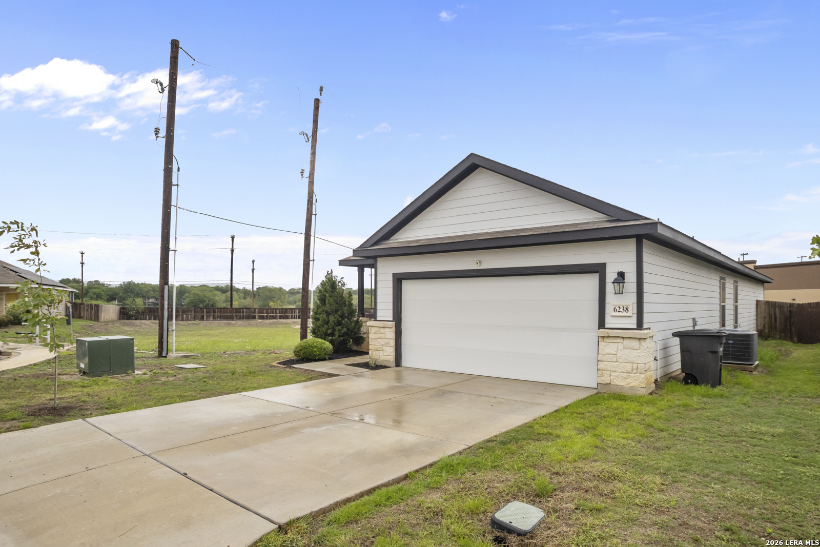 6238 Longhurst San Antonio TX 78218