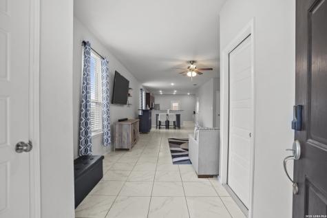 6238 Longhurst San Antonio TX 78218