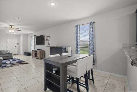 6238 Longhurst San Antonio TX 78218