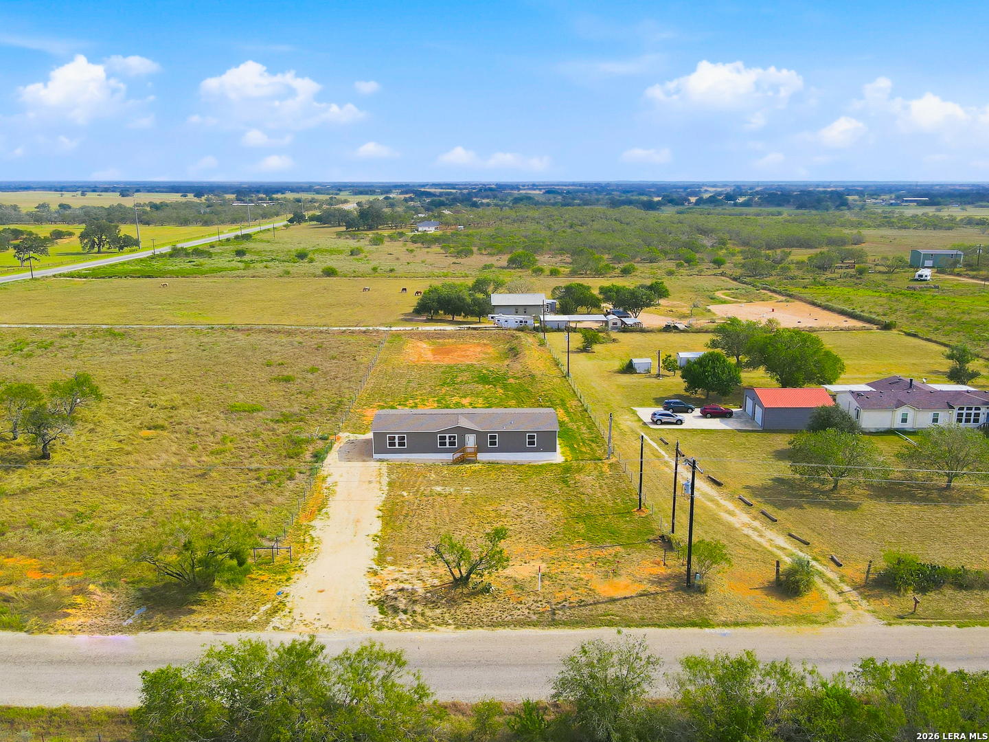 95 County Road 403 Floresville TX 78114