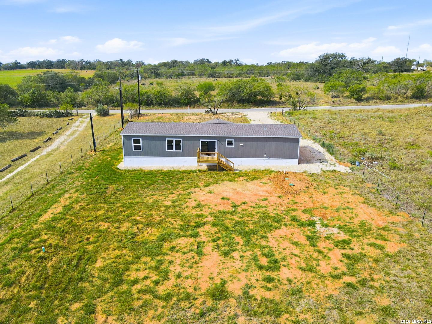 95 County Road 403 Floresville TX 78114