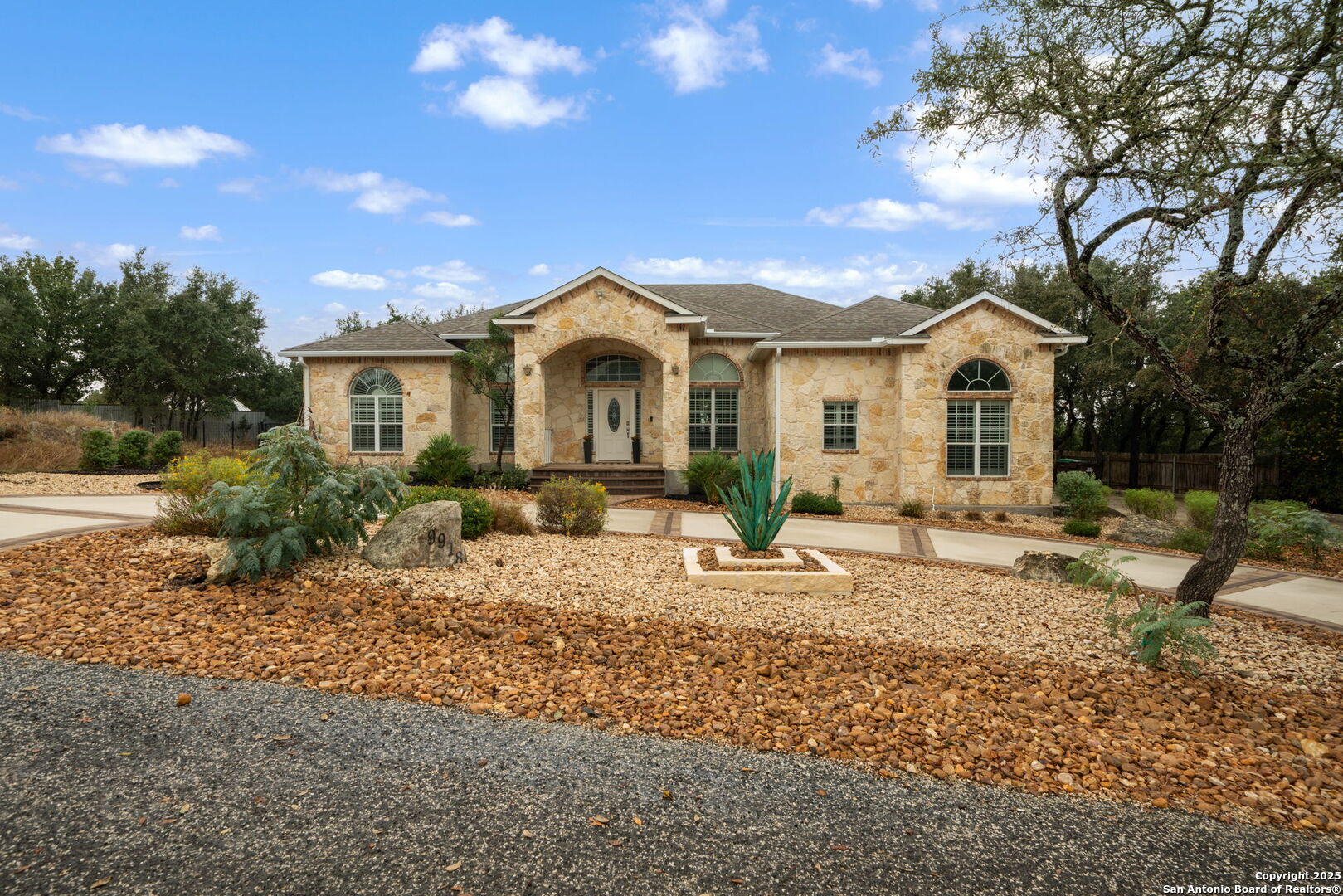 9918 Scenic View San Antonio TX 78255