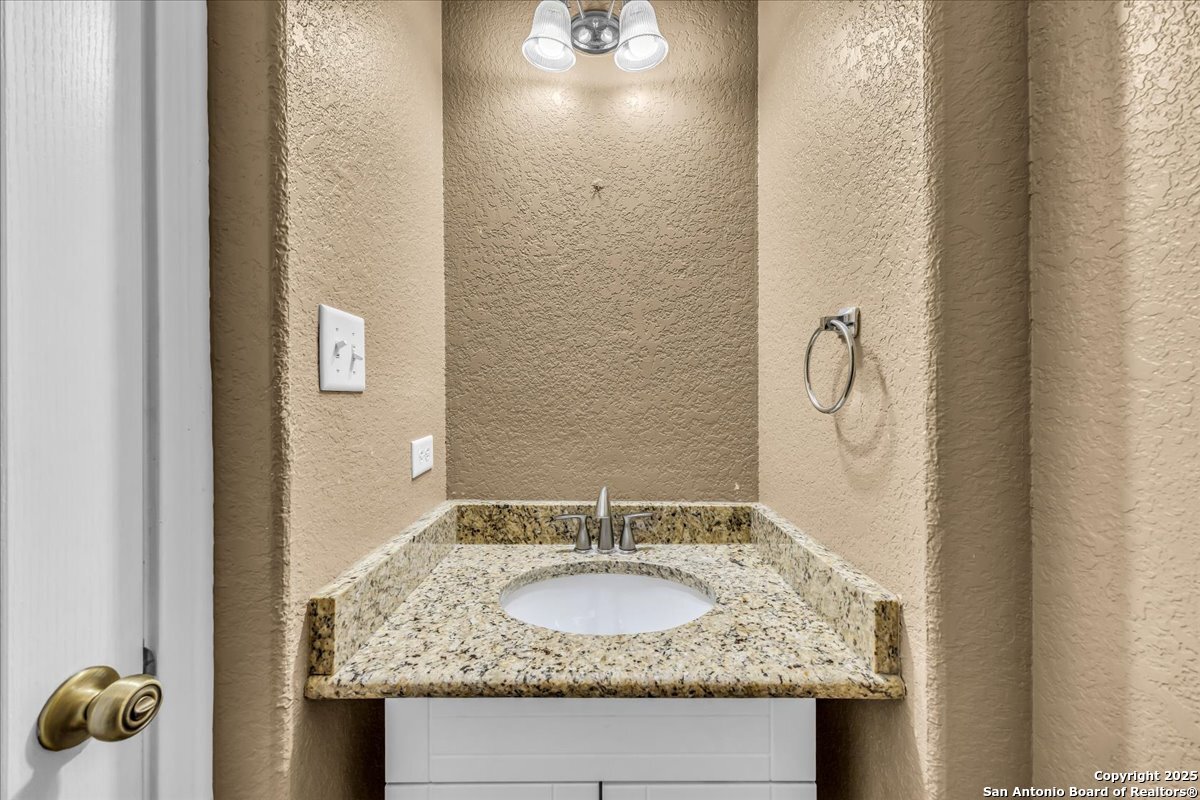 7514 Escada Crest San Antonio TX 78254
