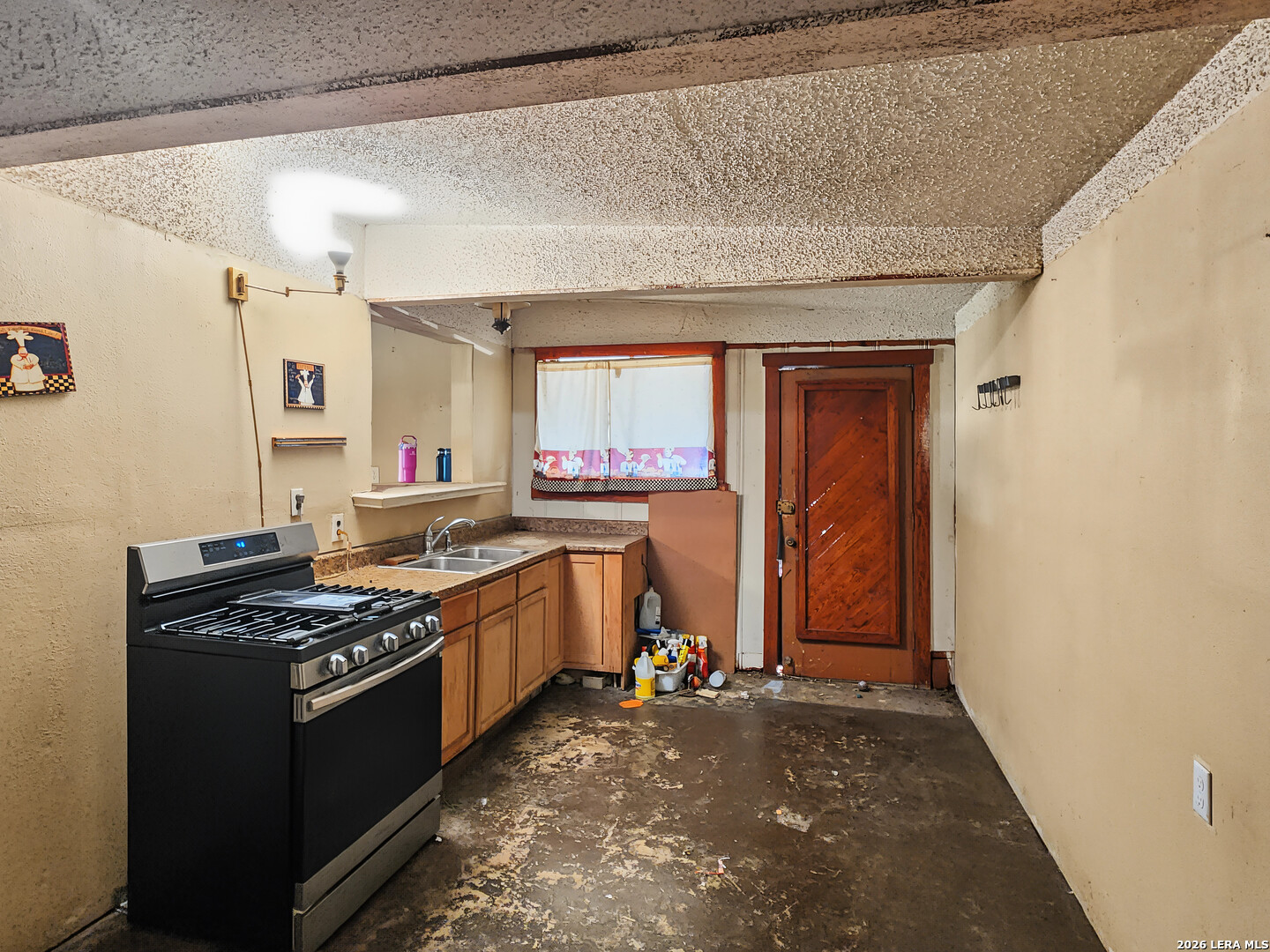 479 Clutter Avenue San Antonio TX 78214