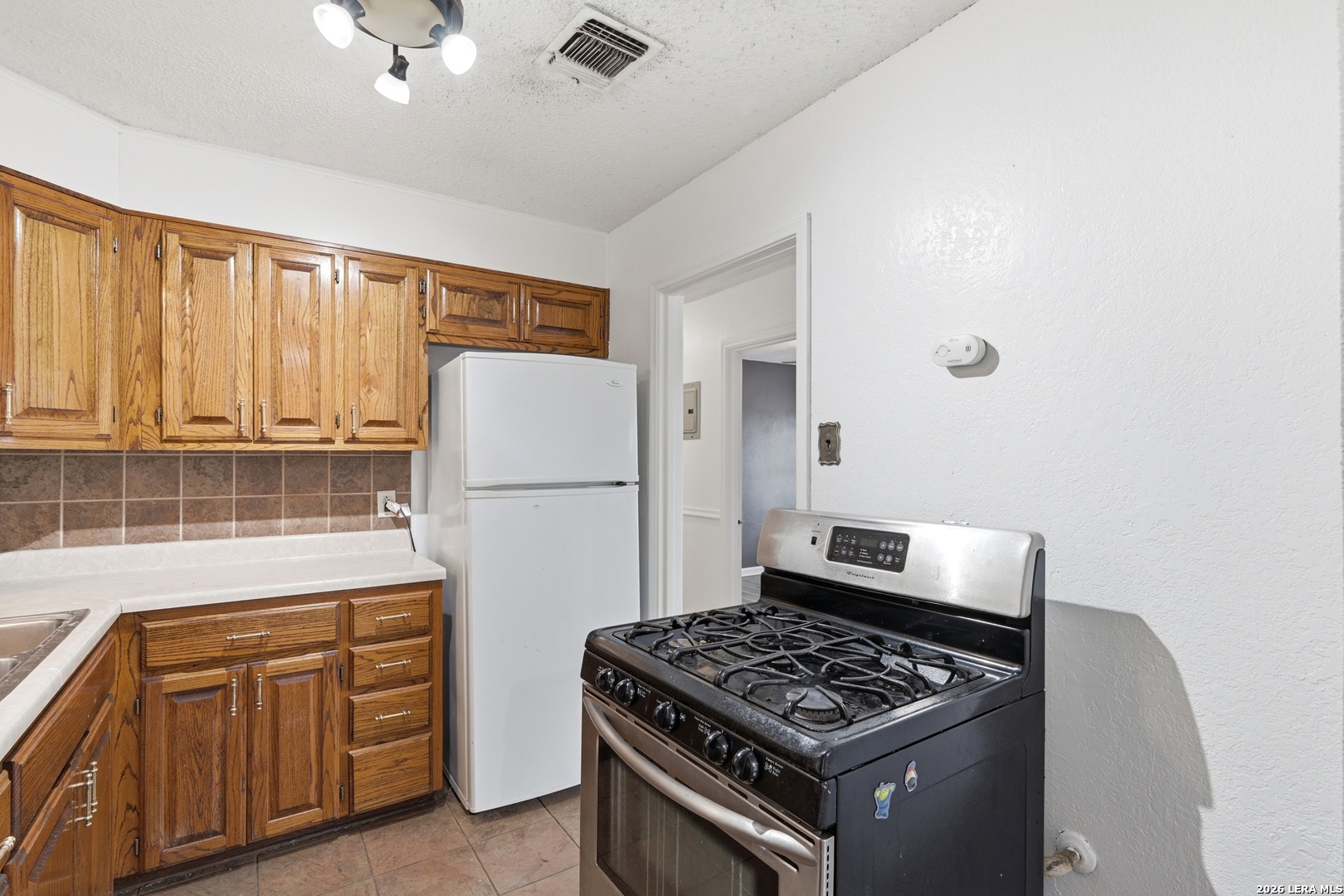 343 W Palfrey San Antonio TX 78223