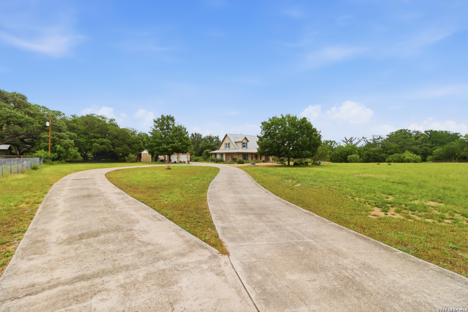 1275 Lacey Drive Bandera TX 78003