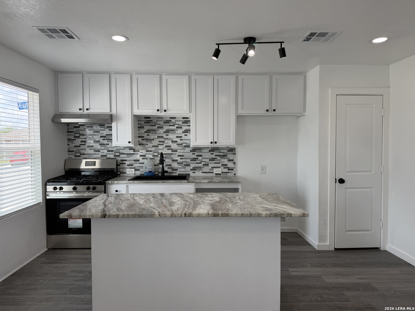 14751 Southton Basin San Antonio TX 78223