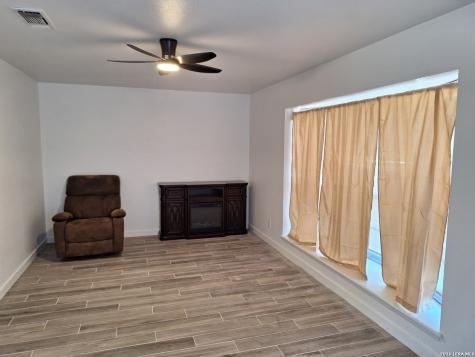 7314 Meadow Breeze San Antonio TX 78227