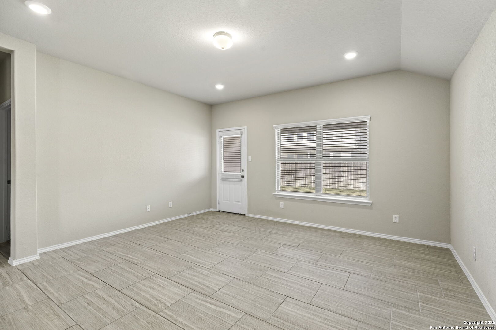 161 Sambar Main Schertz TX 78108
