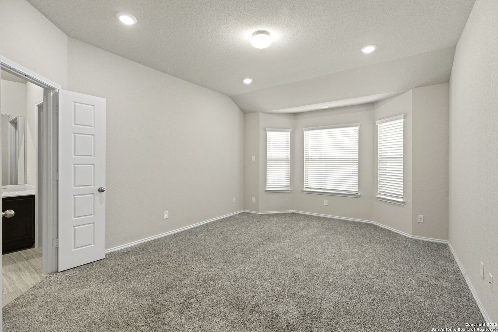 161 Sambar Main Schertz TX 78108