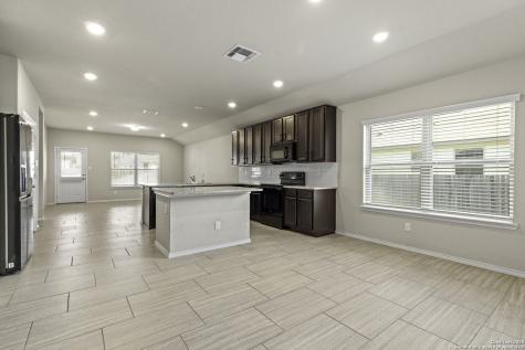 161 Sambar Main Schertz TX 78108