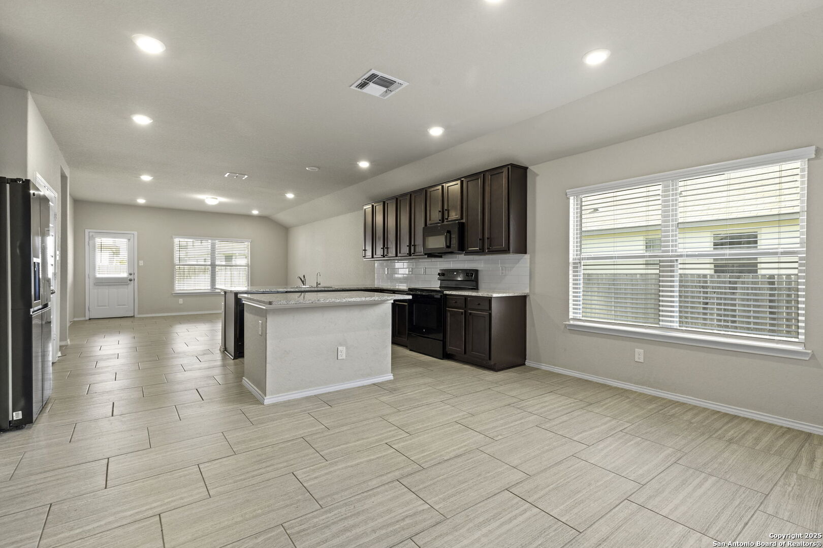 161 Sambar Main Schertz TX 78108