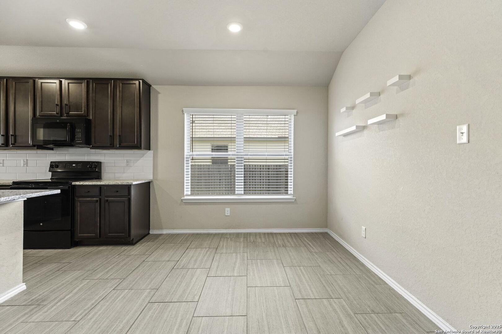 161 Sambar Main Schertz TX 78108