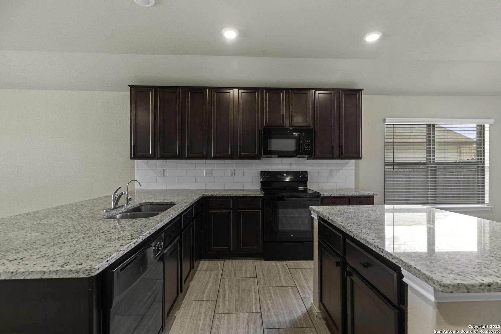 161 Sambar Main Schertz TX 78108