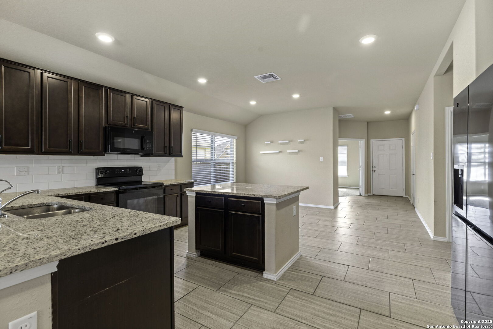 161 Sambar Main Schertz TX 78108