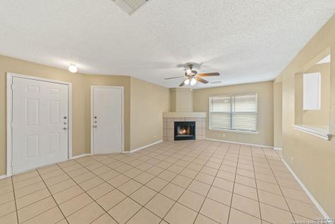 9727 Green Plain Drive San Antonio TX 78245