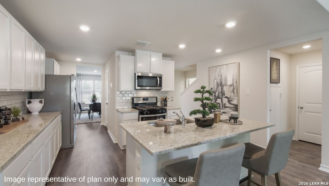 118 Ivy Way Mico TX 78056