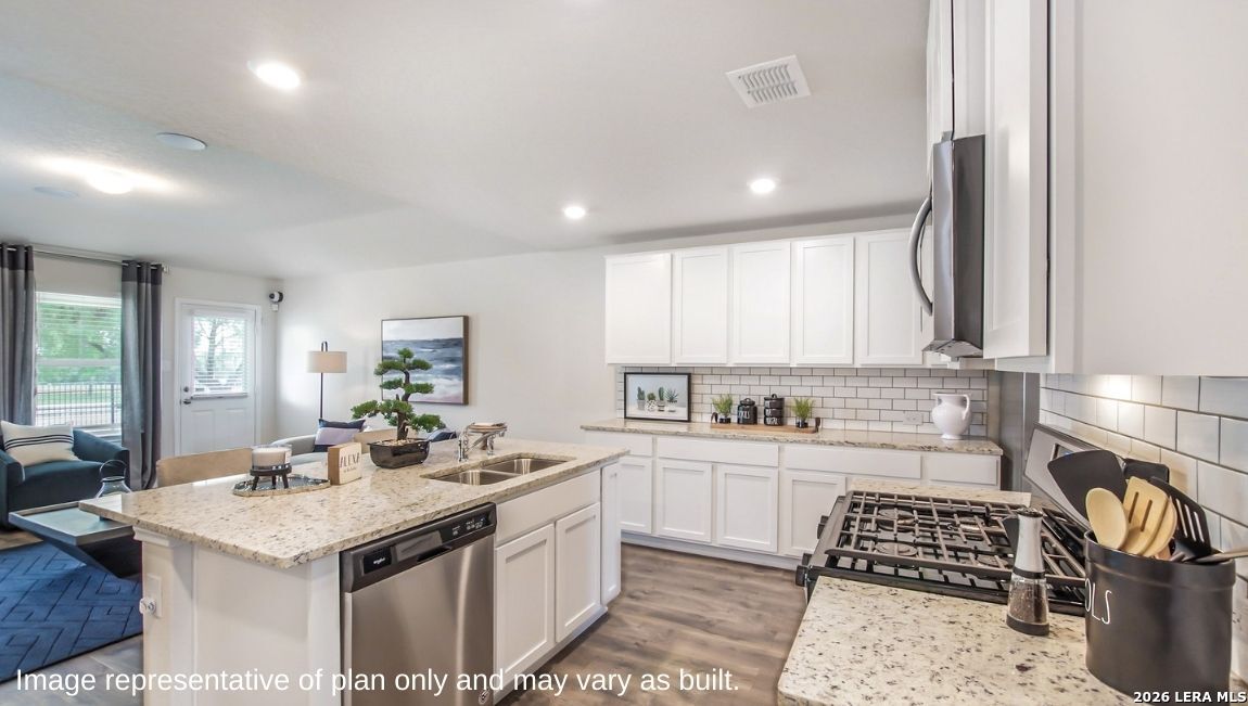 118 Ivy Way Mico TX 78056