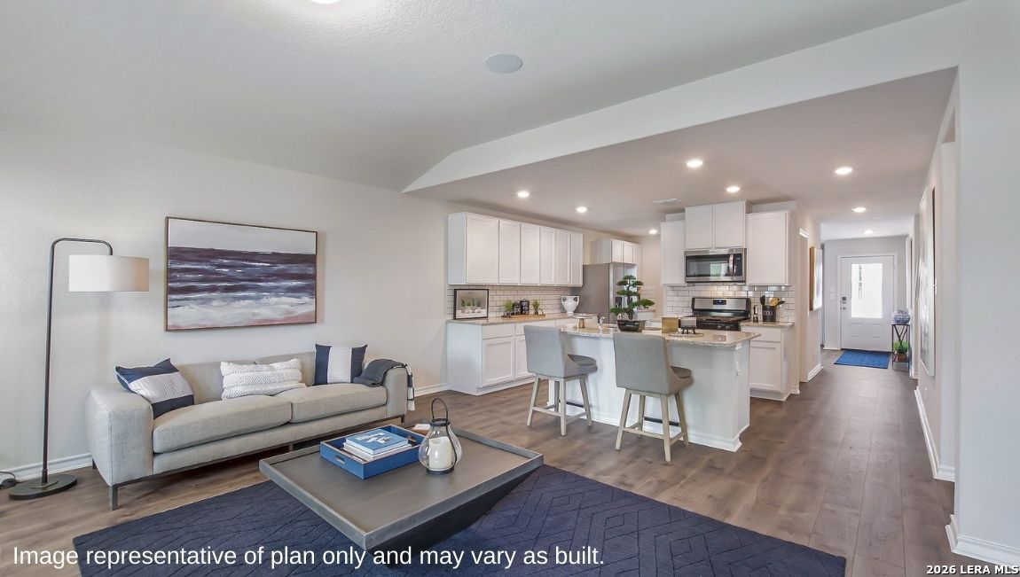 118 Ivy Way Mico TX 78056