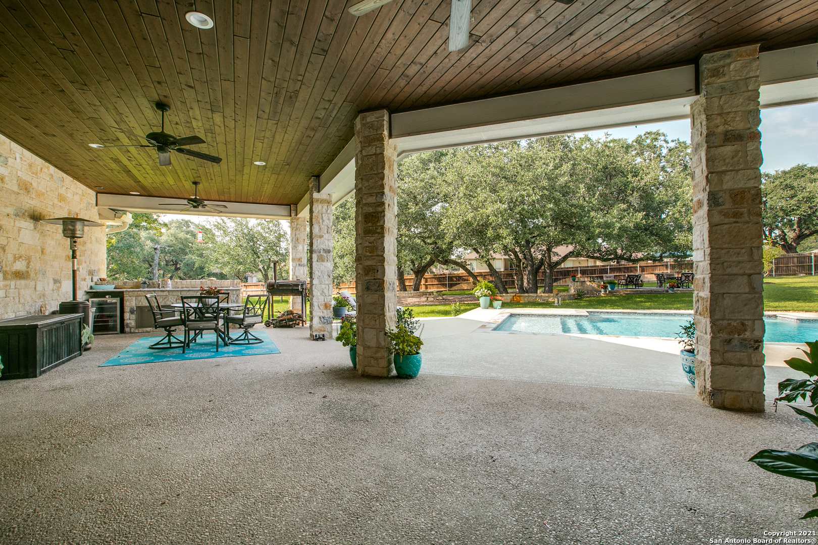 112 Shelby Drive Adkins TX 78101