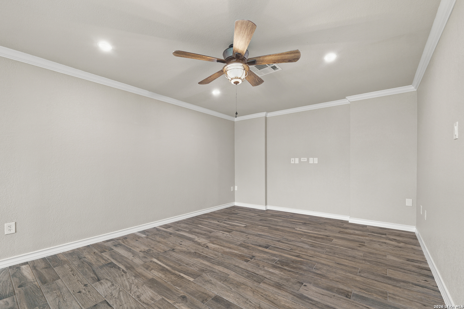 225 Cloudmont Windcrest TX 78239