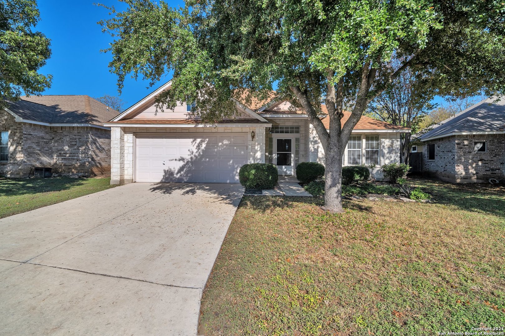 8242 Heritage Park Drive San Antonio TX 78240