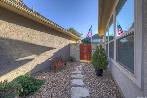 2079 Pecan Bend New Braunfels TX 78130