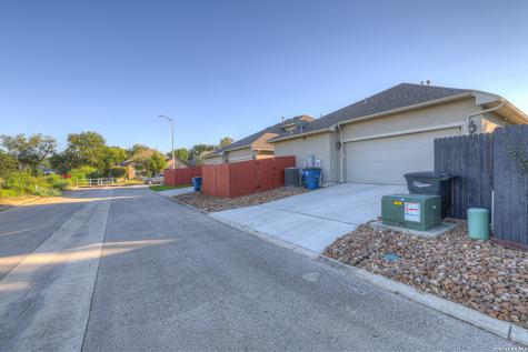 2079 Pecan Bend New Braunfels TX 78130