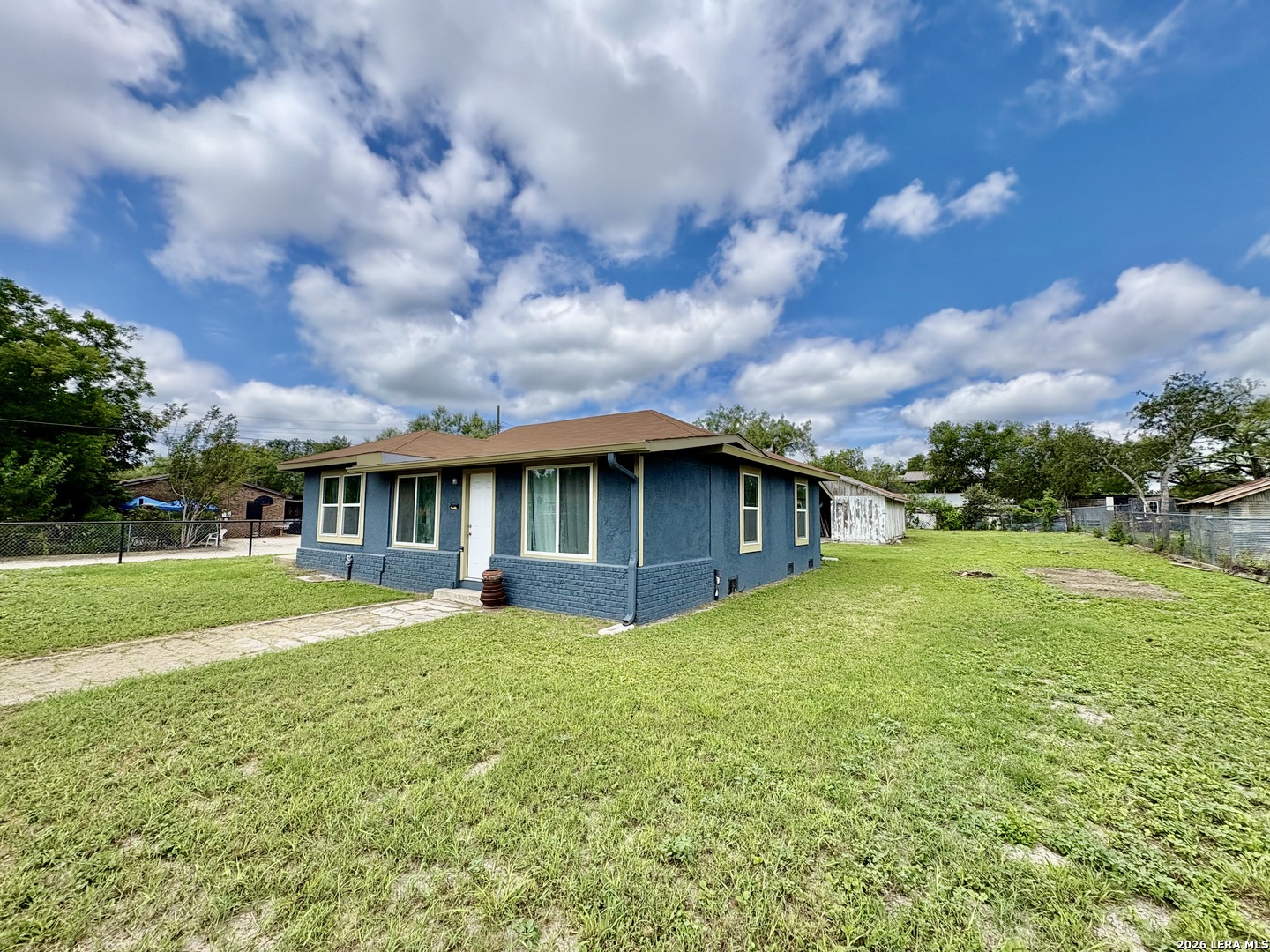 103 S Sweeney Brackettville TX 78832
